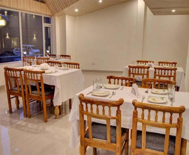 Hotel Kingston Manali  Ngoại thất bức ảnh