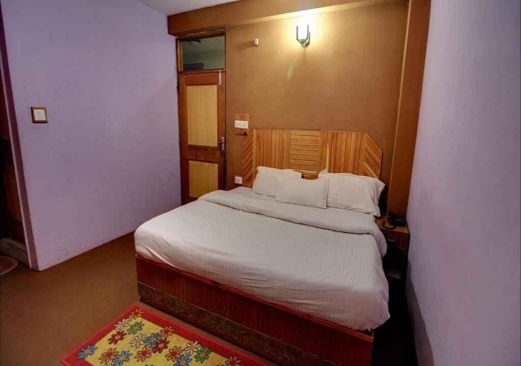 Hotel Kingston Manali  Ngoại thất bức ảnh